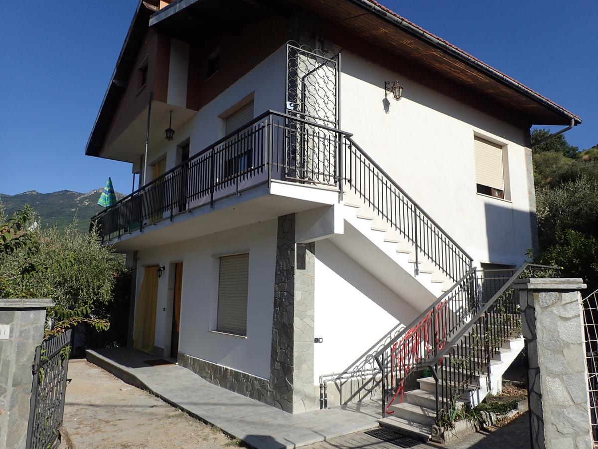 Casetta Al Mare Giustenice ภายนอก รูปภาพ